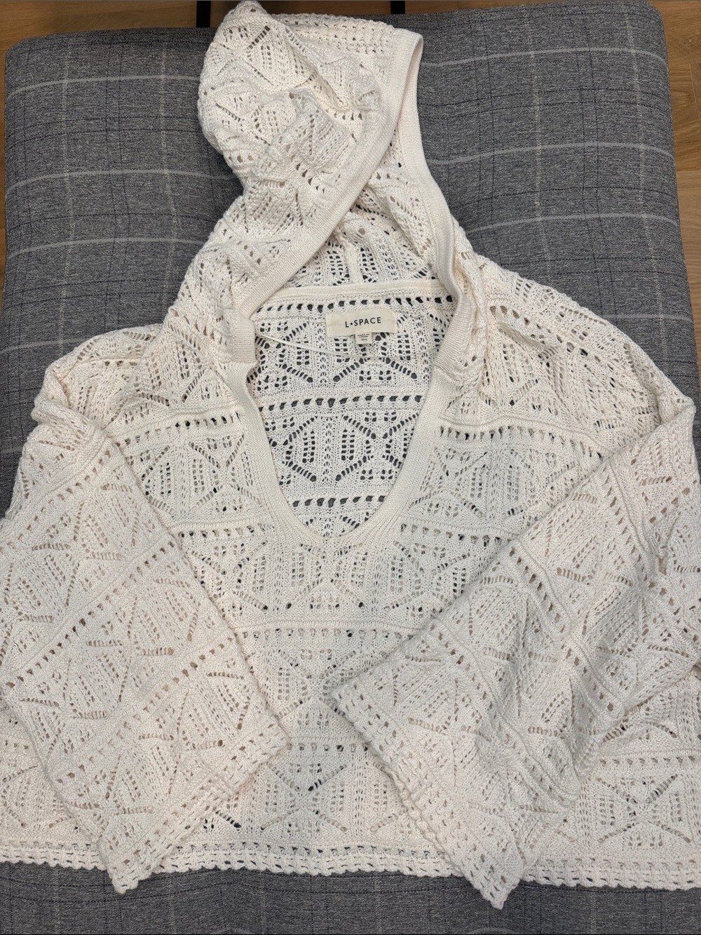 l*space Cream Crochet Hooded Pullover & Shorts Set